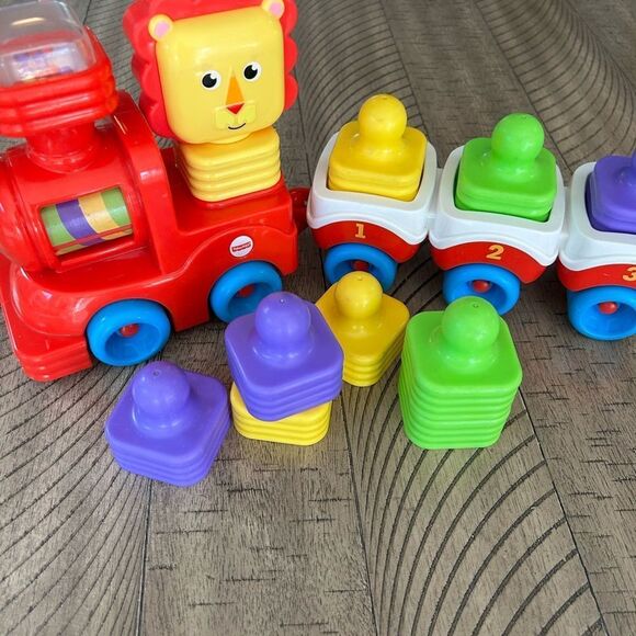 Easy as 1 2 3 CLASSIC Choo Choo Train 🚂 and Blocks Toy Set Tiger🐯& 9 blocks! - Picture 11 of 17